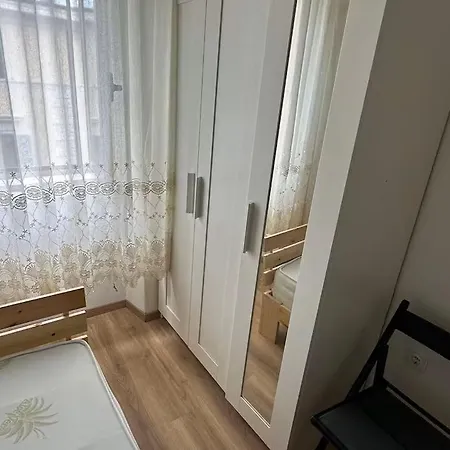 דירה Lutomic Apartmant By The Sea